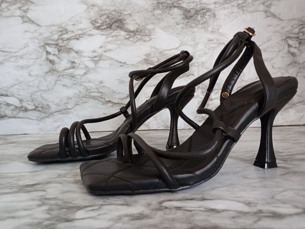 No Name Strappy Black Heel Sandals Shoes Size 7.5 - Picture 1 of 8
